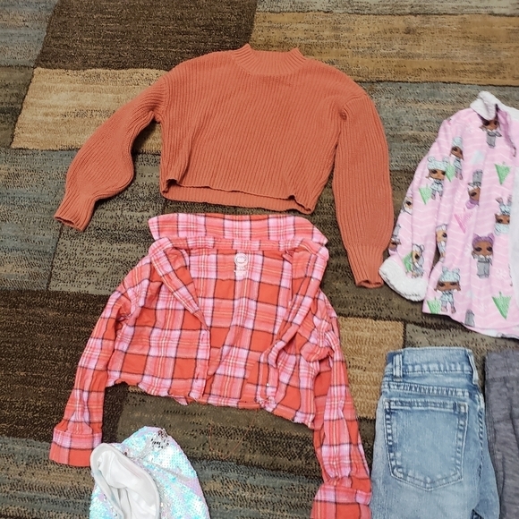 Girls size 4-5 winter clothing bundle of 7 - Picture 3 of 7